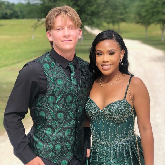 DiBanGu Green Paisley Men’s vest and neck tie set. - Picture 9 of 9